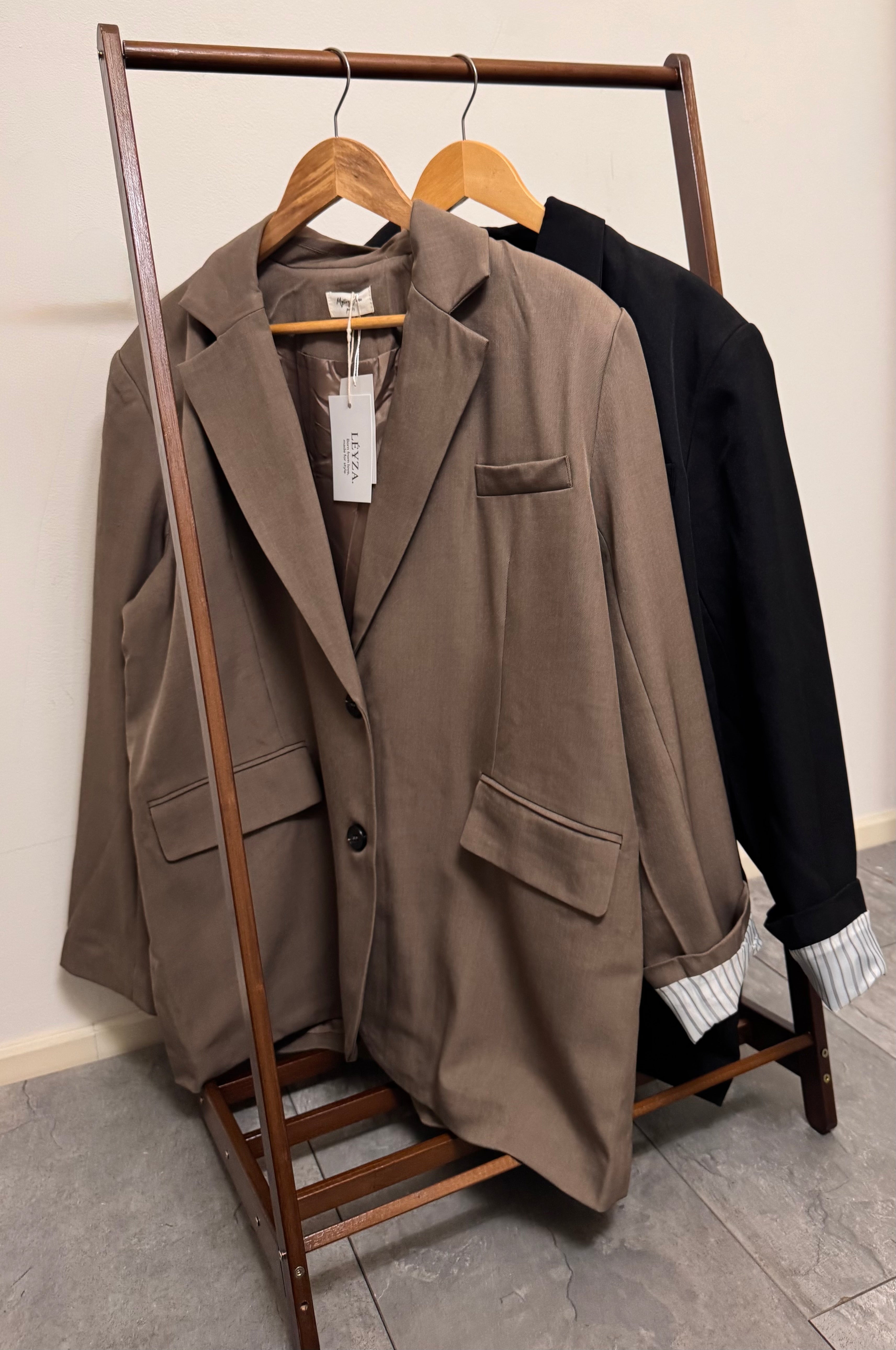 Taupe Oversized Blazer – Casual Chic Musthave