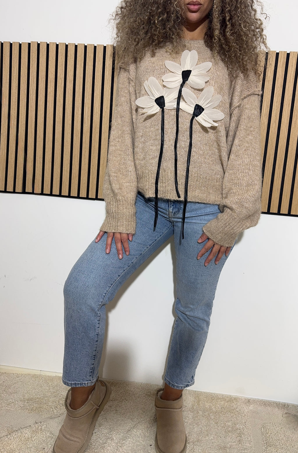 3D Flower Knit Pullover – Beige